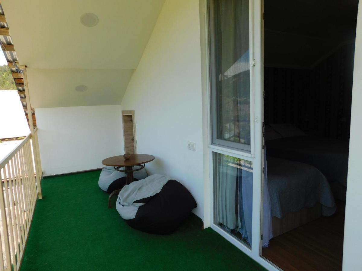 Akaki'S Guesthouse ボルジョミ エクステリア 写真